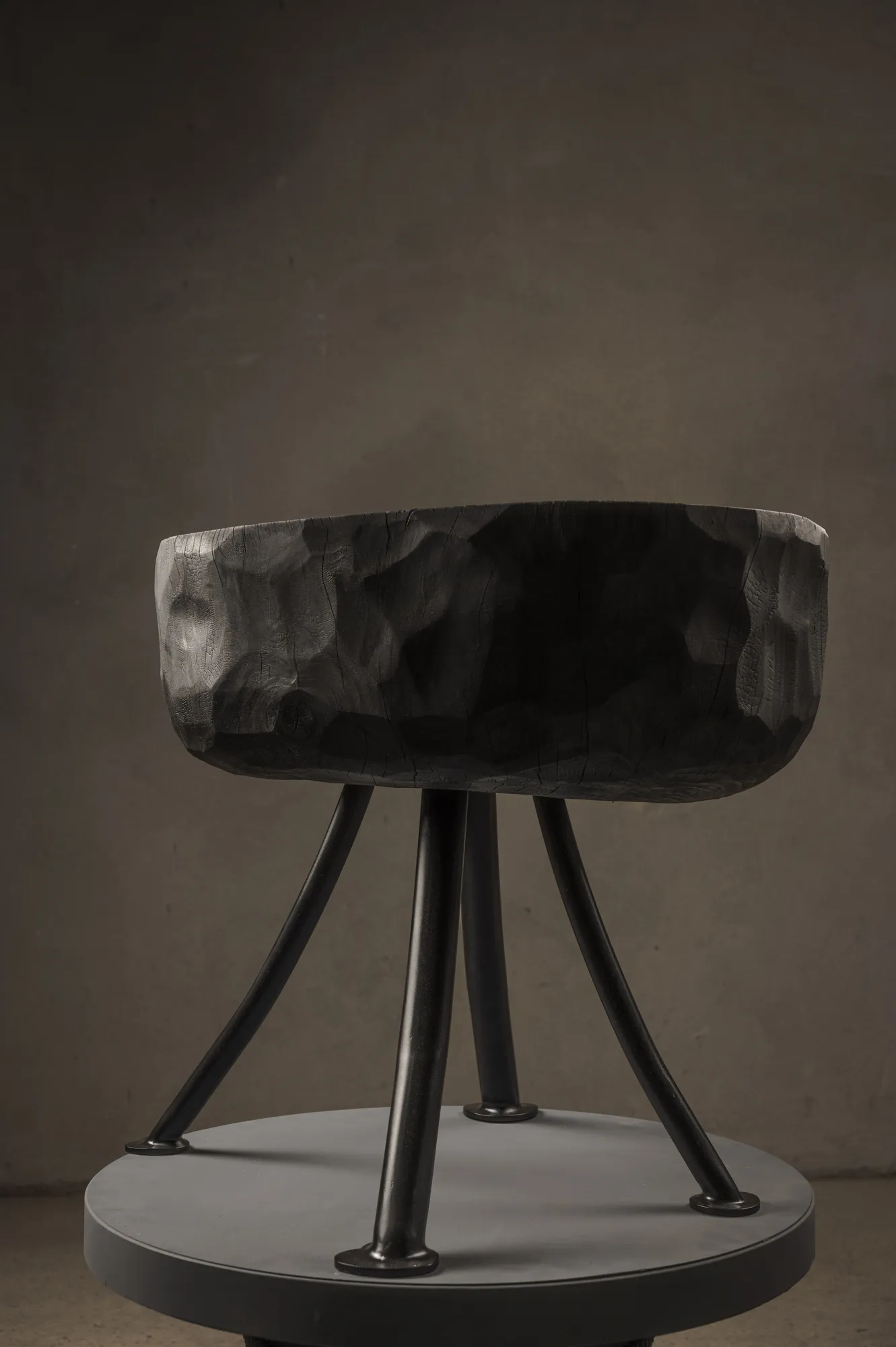 KEDAR II, side table in cedar and steel